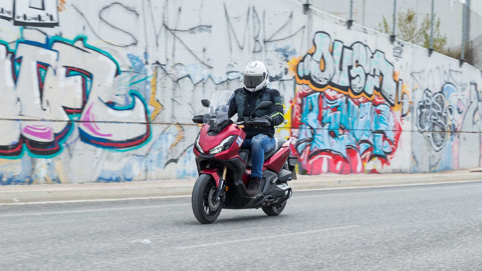Honda ADV 350 -Test

